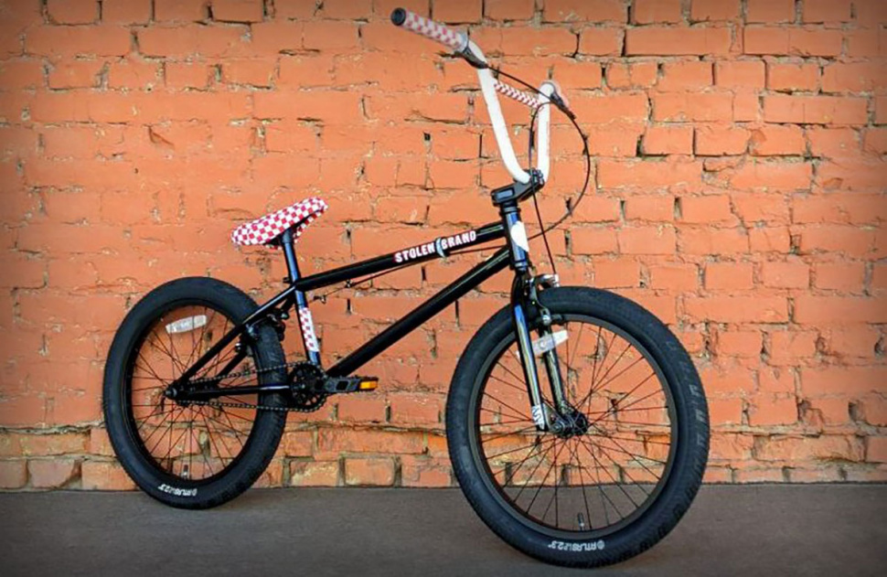 Велосипед трюковой BMX Stolen Stereo (2022) Black/ Fast Times Red